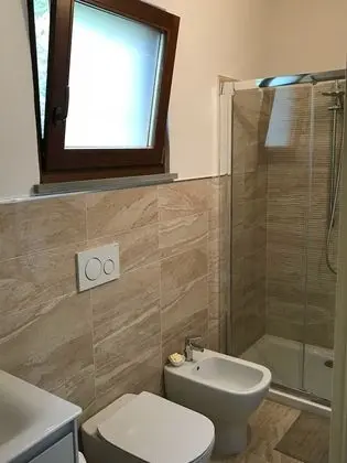 Tek Büyük Yataklı Oda, Balkon