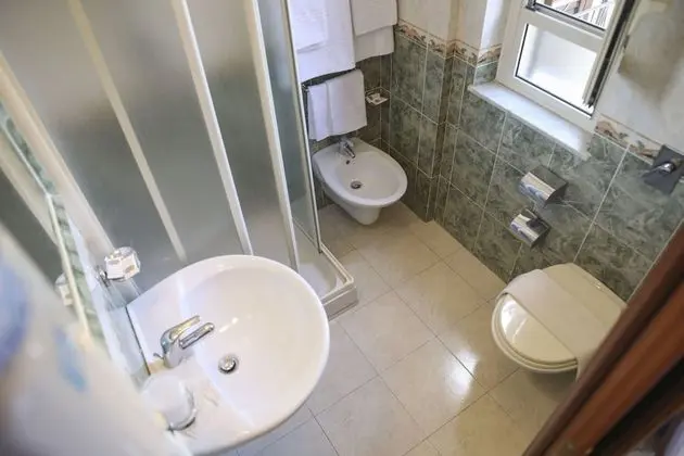 Dört Kişilik Oda