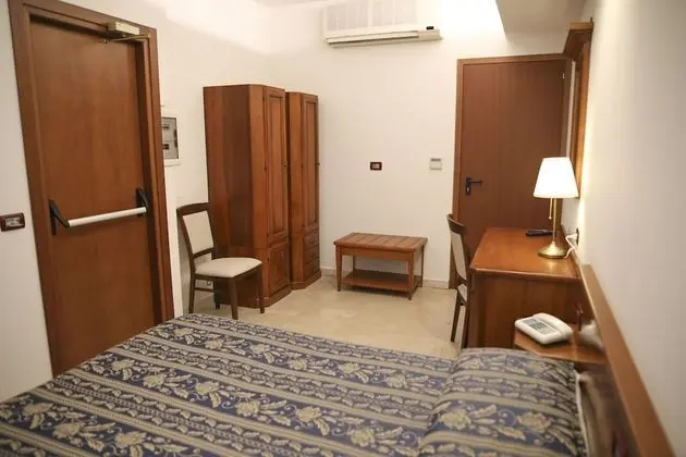 Economy Oda, Avlu Manzaralı