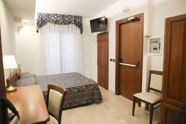 Economy Oda, Avlu Manzaralı