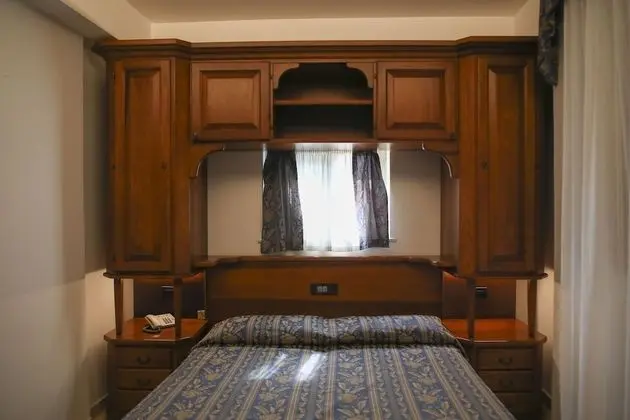 Standard Tek Büyük veya İki Ayrı Yataklı Oda, 1 Çift Kişilik veya 2 Tek Kişilik Yatak