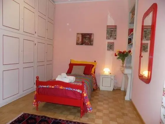 İki Ayrı Yataklı Oda, Ortak Banyo