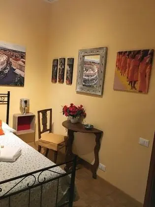 Tek Büyük Yataklı Oda, Ortak Banyo