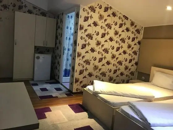 Standard Tek Büyük veya İki Ayrı Yataklı Oda, Sigara İçilmez