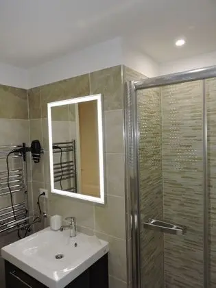 Classic Tek Büyük Yataklı Oda, Ortak Banyo