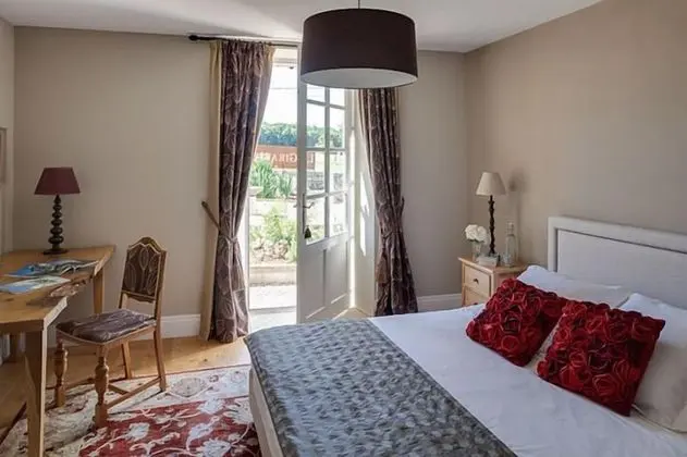 Tek Büyük Yataklı Oda (Rose)