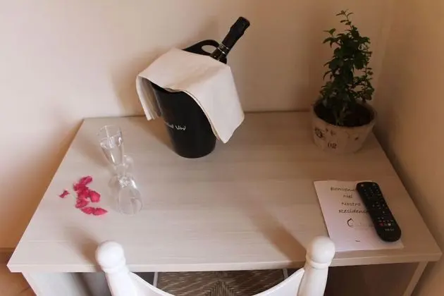 Comfort Tek Büyük veya İki Ayrı Yataklı Oda