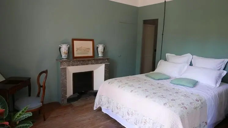Romantic Tek Büyük Yataklı Oda, Özel Banyo, Bahçe Manzaralı (La Chambre d'Adrienne)
