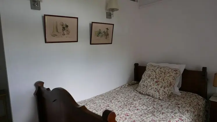Üç Kişilik Oda, Özel Banyo, Üzüm Asması Manzaralı (La Chambre de Zette)