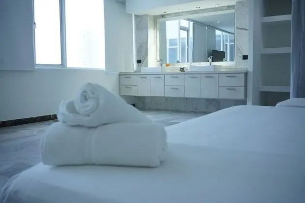 Luxury Oda