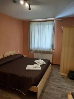 Üç Kişilik Oda