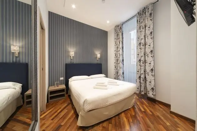 Classic Tek Büyük Yataklı Oda