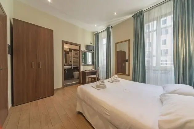 Classic Tek Büyük Yataklı Oda