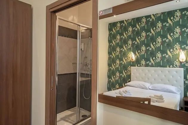 Classic Tek Büyük Yataklı Oda