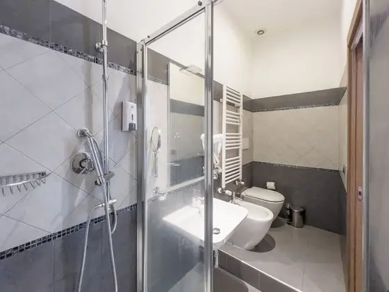 Classic Tek Büyük Yataklı Oda