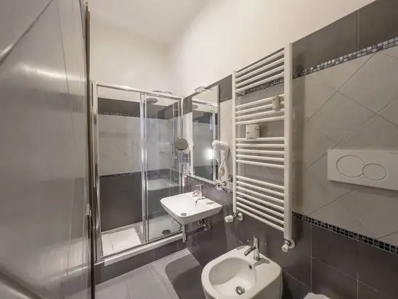 Classic Tek Büyük Yataklı Oda