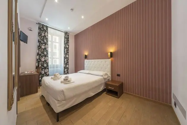 Standard Üç Kişilik Oda, Banyolu/Duşlu