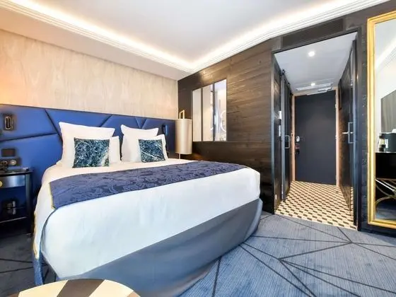 Superior Oda, 1 Büyük (Queen) Boy Yatak