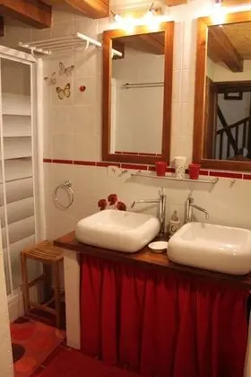 Family Süit, Birden Çok Yatak, Bahçe Manzaralı (Coquelicot)