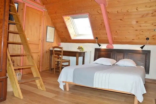 Tek Büyük Yataklı Oda (Rose)