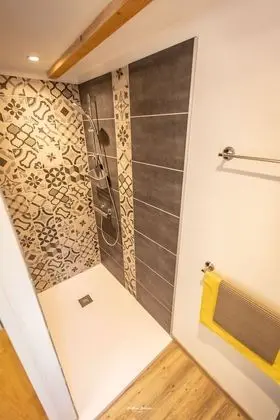 Standard Apart Daire, Banyolu/Duşlu, Dağ Manzaralı (La grange 2)