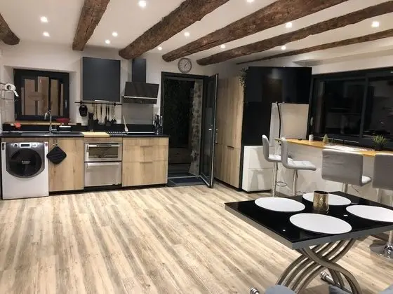 Standard Apart Daire, Banyolu/Duşlu, Dağ Manzaralı (La grange 2)