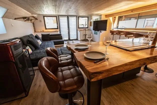 Superior Çatı Katı (Loft), Banyolu/Duşlu, Dağ Manzaralı (La grange 3)