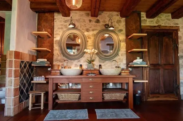 Exclusive Tek Büyük Yataklı Oda, Banyolu/Duşlu, Dağ Manzaralı (Suite de charme)