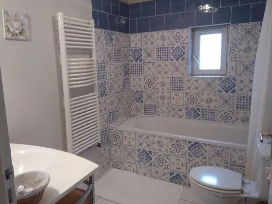 Comfort Tek Büyük Yataklı Oda, Özel Banyo (RDC)