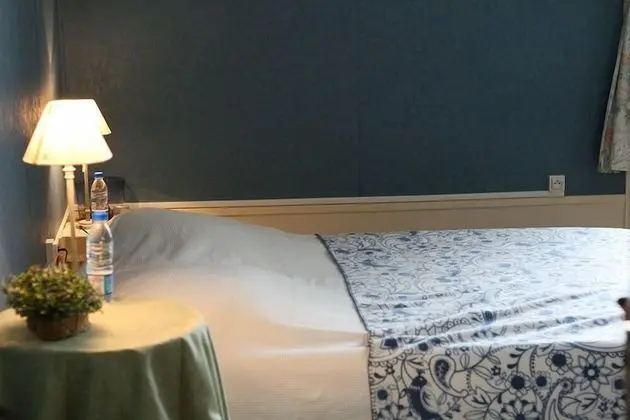 Comfort Tek Büyük Yataklı Oda, 1 Çift Kişilik Yatak, Küvet, Avlu (Iris)