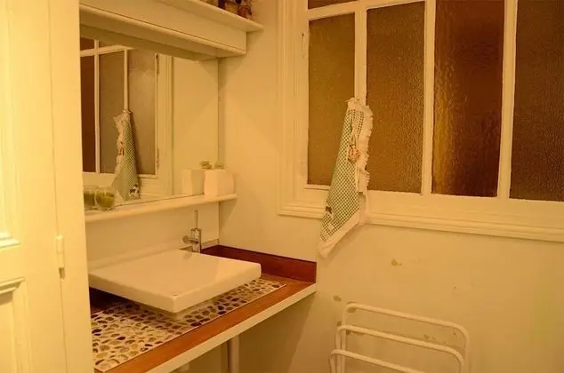 Comfort Tek Büyük Yataklı Oda, Birden Çok Yatak, Balkon, Köşe (Orchidée)