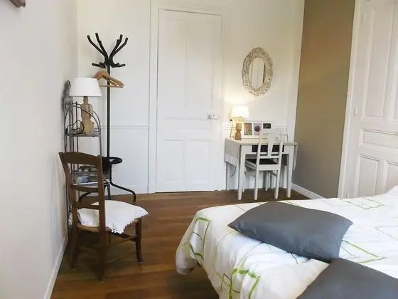 Tek Büyük Yataklı Oda (Coquelicot)