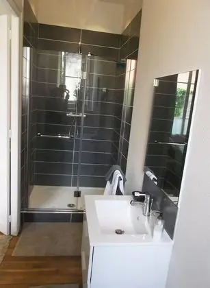 Tek Büyük Yataklı Oda (Coquelicot)