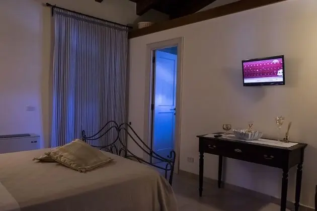 Dört Kişilik Oda, Bahçe Manzaralı