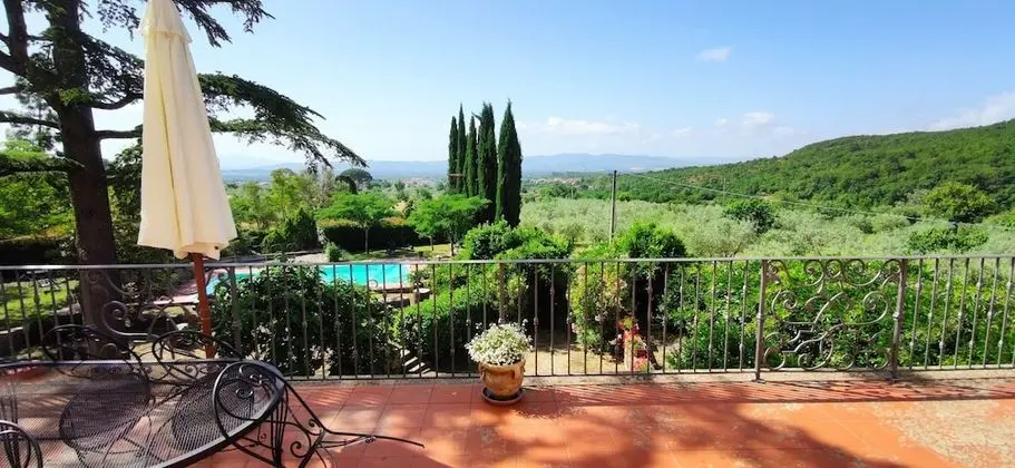 Panoramic Süit, Teras (Leonardo)