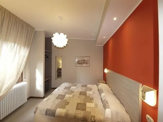 Classic Tek Büyük veya İki Ayrı Yataklı Oda