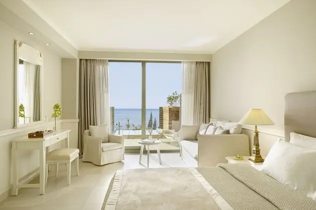 Deluxe Tek Büyük veya İki Ayrı Yataklı Oda, Balkon, Deniz Manzaralı (Private Plunge Pool)