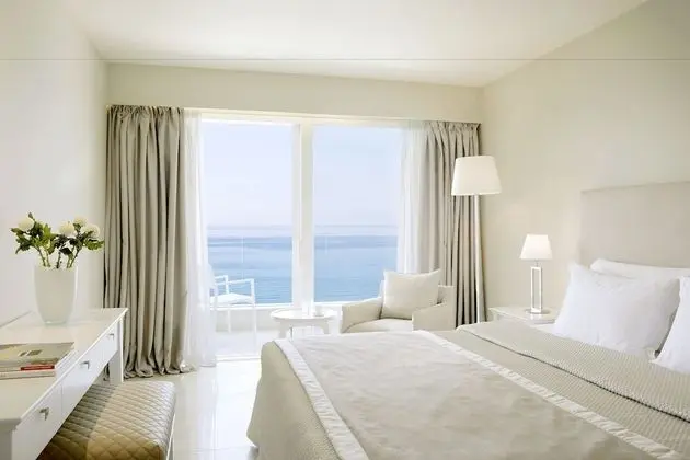 Superior Tek Büyük veya İki Ayrı Yataklı Oda, Balkon, Deniz Manzaralı