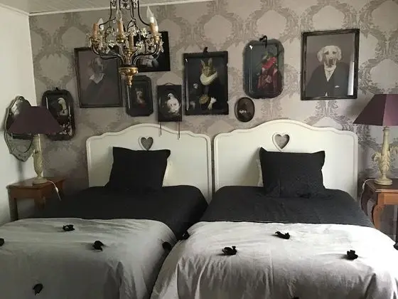 İki Ayrı Yataklı Oda, Banyolu/Duşlu (Cuir et Tabac)