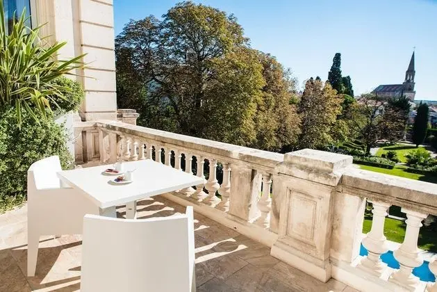 Deluxe Tek Büyük veya İki Ayrı Yataklı Oda, Teras, Park Manzaralı