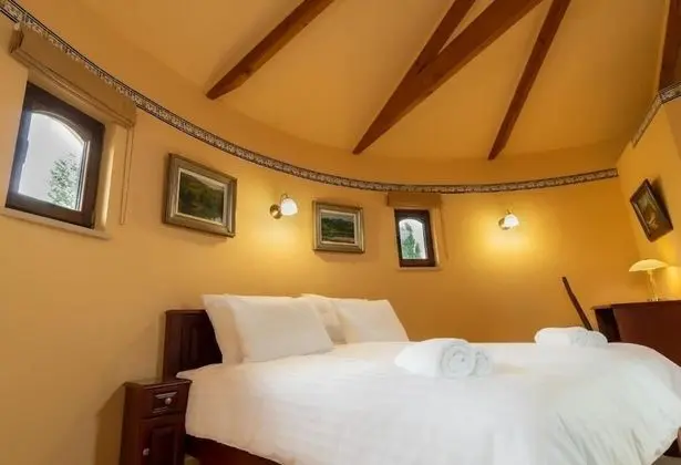 Grand Villa