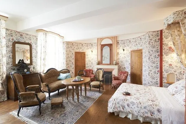 Tek Büyük Yataklı Oda, 1 Büyük (Queen) Boy Yatak, Sigara İçilmez, Bahçe Manzaralı