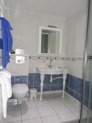 Comfort Tek Büyük Yataklı Oda, Banyolu/Duşlu, Bahçe Manzaralı (Cyclades)