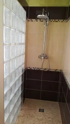 Deluxe Tek Büyük Yataklı Oda, Banyolu/Duşlu, Bahçe Manzaralı (Iguana)