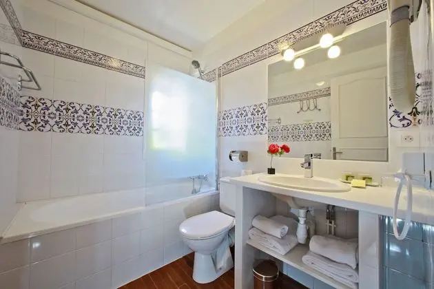Premium Dört Kişilik Oda (Beynac)