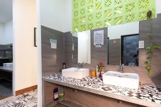 Standard Ortak Ranzalı Oda, Karma Ranzalı Oda (10-Bed)