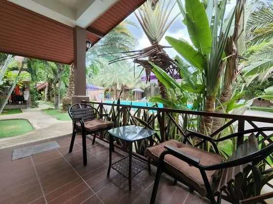 1 Bedroom Pool View Double Bed