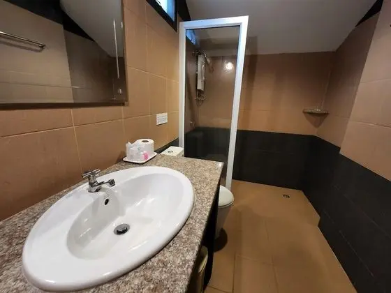 Bungalow 2 Bedroom no connecting door (4 Adults)