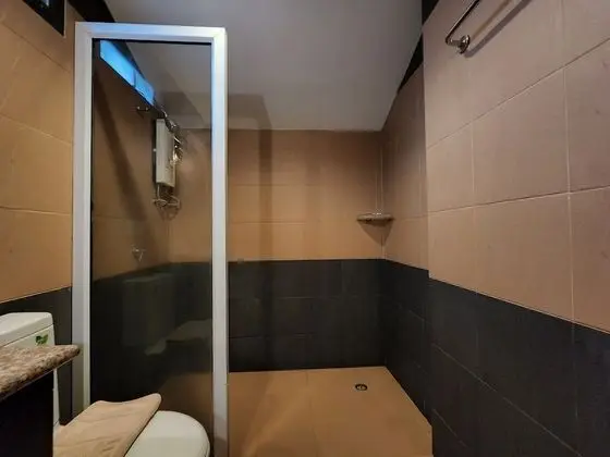 Bungalow 2 Bedroom no connecting door (4 Adults)