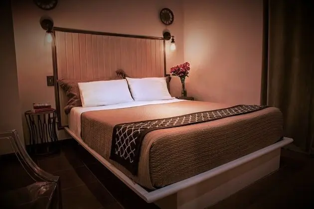 Double Queen Suite